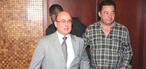 Mauro Savi e Jos� Riva s�o denunciados por fraude de R$ 104 milh�es