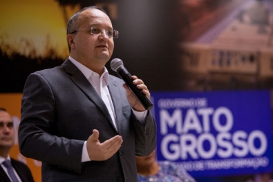 Governador Pedro Taques tem mal estar e passa a noite em hospital em Cuiab�