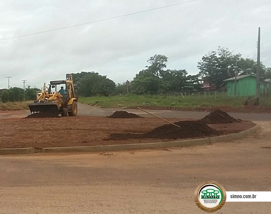 Composto org�nico produzido por Associa��o de Moveleiros e Sindicato da Base Florestal est� sendo usado no paisagismo de Ju�na