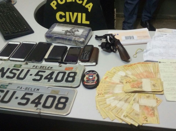 Pol�cia Civil prende 4 por furto de ag�ncia banc�ria em Pontes e Lacerda