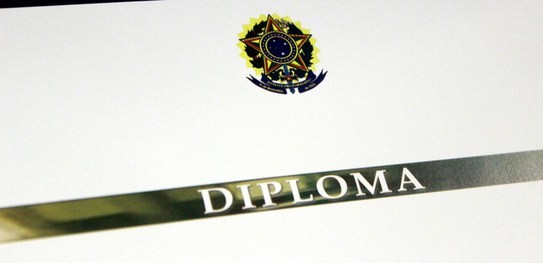 Prefeitura incluiu diploma��o dos eleitos na programa��o do munic�pio.