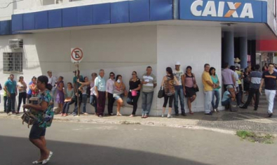Caixa Econ�mica � condenada a indenizar cliente de MT por demora em fila