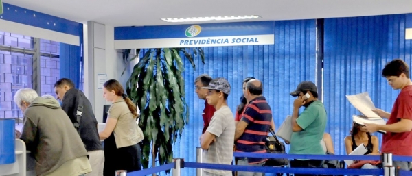 INSS quer mudar aux�lio-doen�a e aposentadoria por invalidez