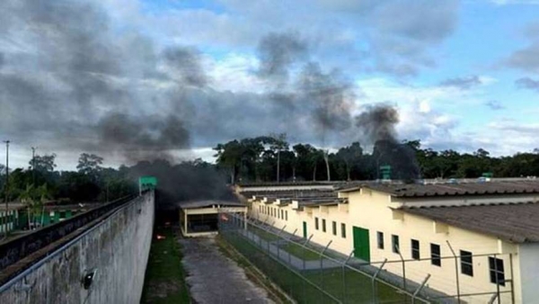Rebeli�o em pres�dio deixa 60 mortos em Manaus
