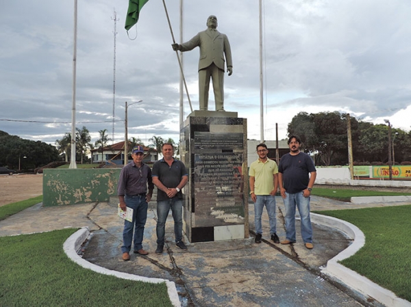 SECITUR inicia projeto para a constru��o da est�tua do pioneiro Jos� Olavo