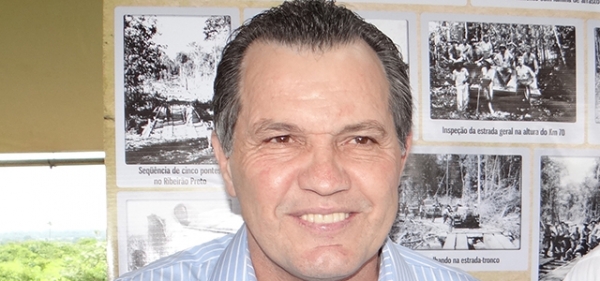 Ex-governador devolve 2 fazendas, avi�o e casa para deixar pris�o em Cuiab�