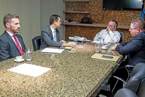 Defensoria P�blica discute com governador or�amento da Institui��o para 2018