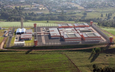 PMs de MT ficar�o presos em celas de 7 metros quadrados em MS