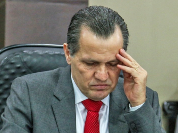 Silval denuncia 2 deputados de tentar extors�o de R$ 15 milh�es em CPI