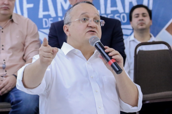 Taques cita vingan�a e diz ter orgulho de ser inimigo de Silval