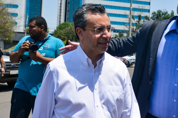 Empres�rio diz que agiu como delator e pede perd�o judicial