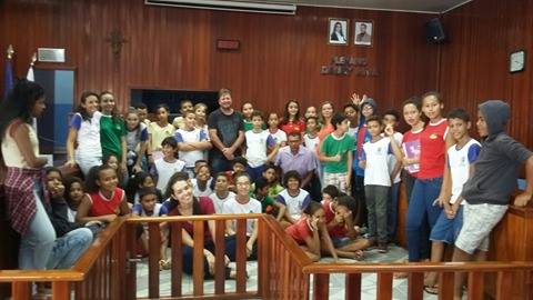 Alunos da Escola Estadual Iara Maria Minotto Gomes visitam C�mara de Vereadores.