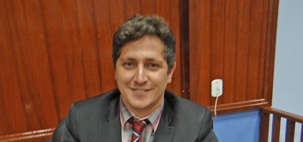 Vereador Flavinho enaltece a presen�a da Faculdade AJES em Juara.