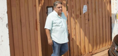Ap�s Assembleia revogar pris�o, deputado estadual deixa o CCC