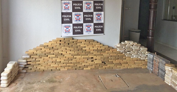 Pol�cia Civil apreende 450 quilos de droga em Primavera do Leste