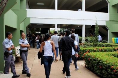 Professores da Unemat decidem entrar em greve devido sal�rios atrasados