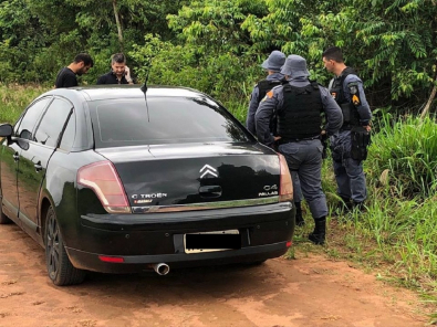 Casal encontrado nu dentro de carro em Campo Novo do Parecis, pode ter morrido por inala��o de g�s t�xico.