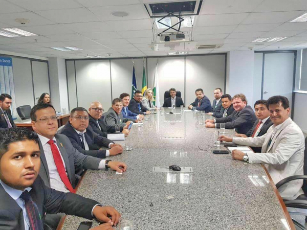 Vereadores de Juara v�o � Bras�lia e cobram perito para a ag�ncia do INSS em Juara.