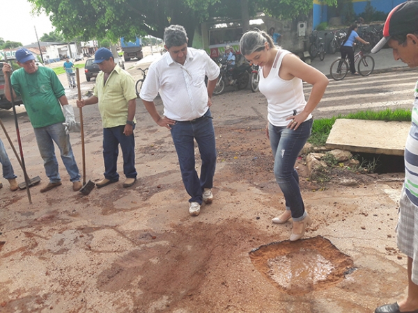 Retrospectiva Farofin�stica 2017: Buracos quadrados