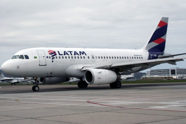 Latam vai indenizar passageira que perdeu voo em conex�o