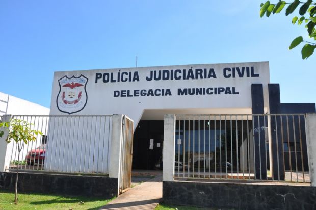 Adolescente de 17 anos quebra parede com martelo e foge de Delegacia em MT