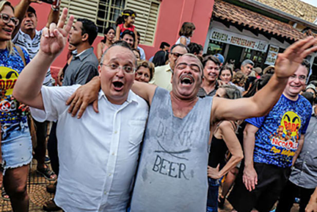 Taques bloqueia dinheiro do Estado para Carnaval; 