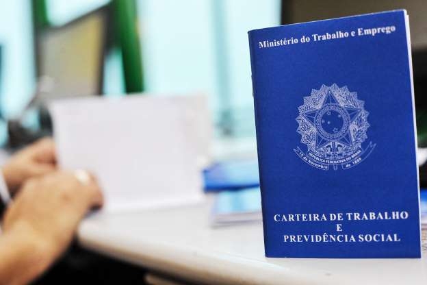 Desemprego m�dio em 2017 � o maior da hist�ria, diz IBGE