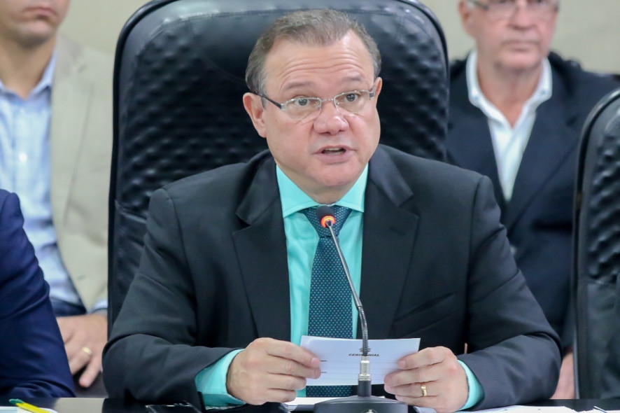Wellington vira r�u no STF por corrup��o e lavagem de dinheiro