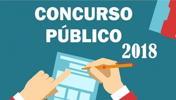 Governo come�a a dar posse para aprovados em concurso da educa��o nesta ter�a-feira (27) 