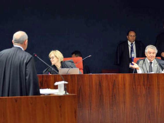 Por unanimidade, STF aceita den�ncia e A�cio Neves vira r�u