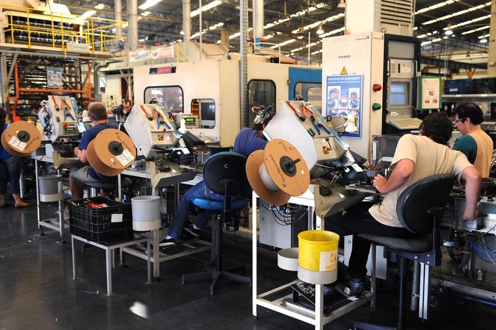 Faturamento da ind�stria cresce 1,5% em abril, aponta CNI