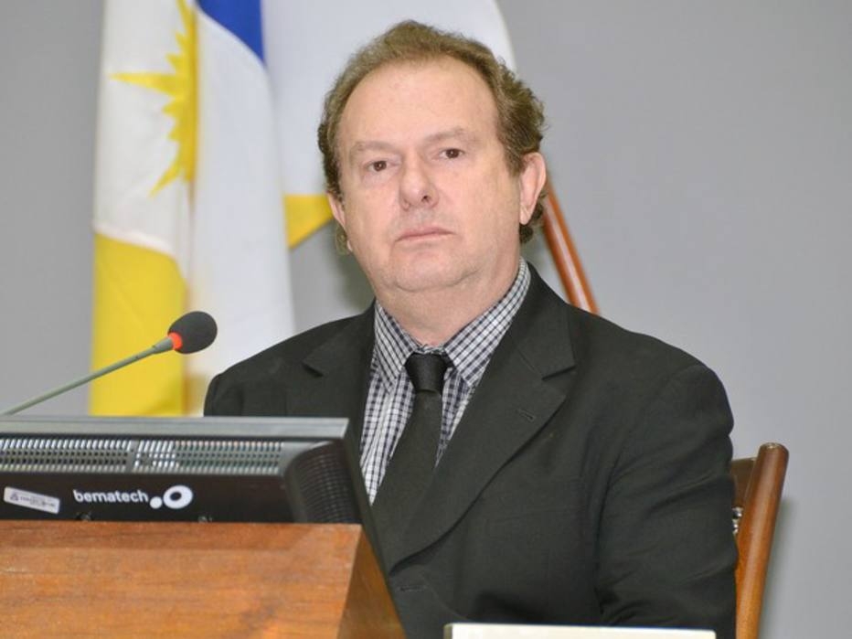 Governador interino, Carlesse vence elei��o suplementar no Tocantins