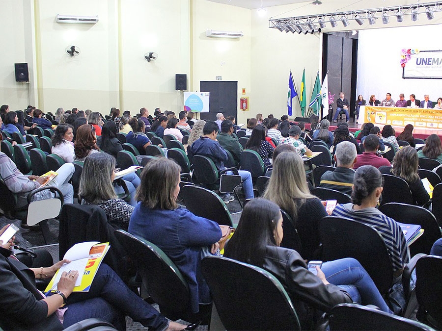Munic�pios de MT debatem implanta��o da Base Nacional Comum Curricular