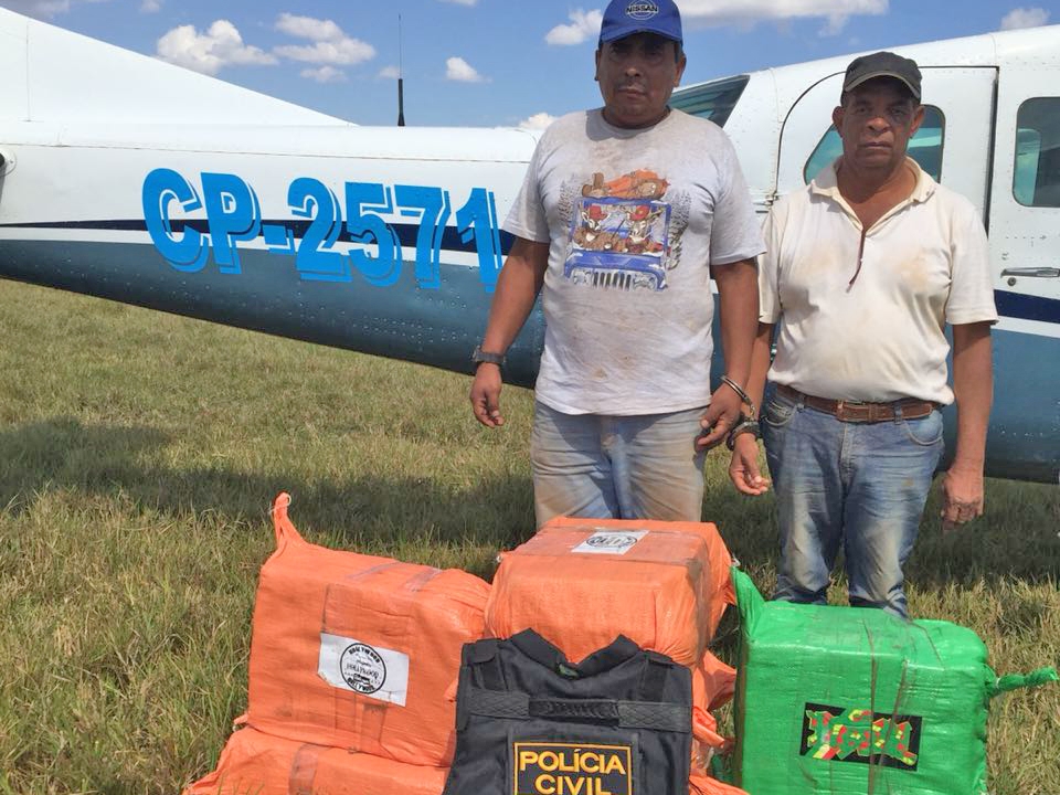 Pol�cia Civil apreende 340 kg de coca�na em aeronave que fez pouso for�ado em Pontes e Lacerda