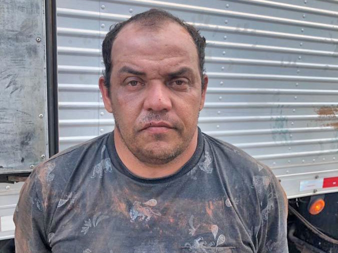 Caminhoneiro de MT � preso transportando R$ 3 milh�es em drogas