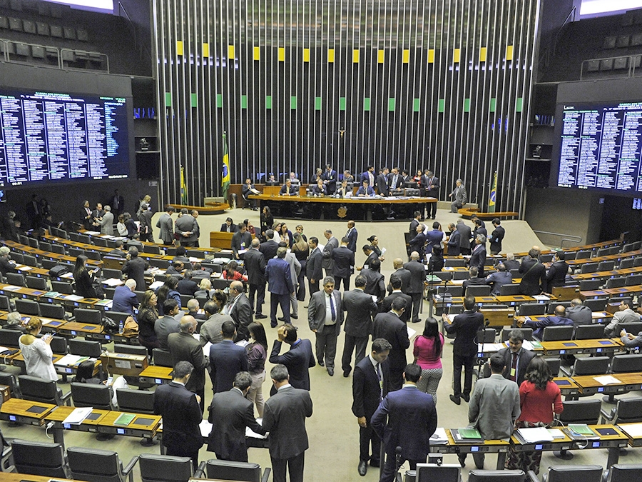 C�mara aprova projeto que amplia possibilidade de repasses a munic�pios