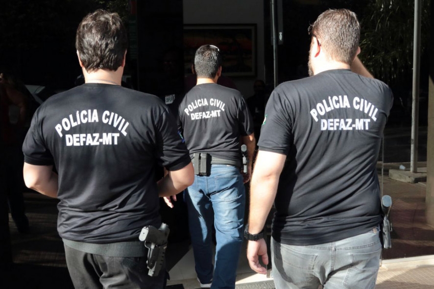 Pol�cia cumpre 8 ordens de pris�o por supostas fraudes na Sa�de