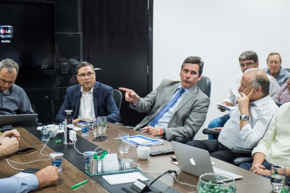 Governo ouve sugest�es do agroneg�cio para projetos do �Pacto por Mato Grosso�