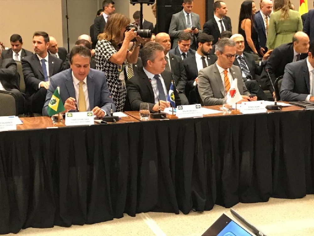 Reforma � ampla e n�s precisamos dela para n�o quebrar o pa�s, afirma governador
