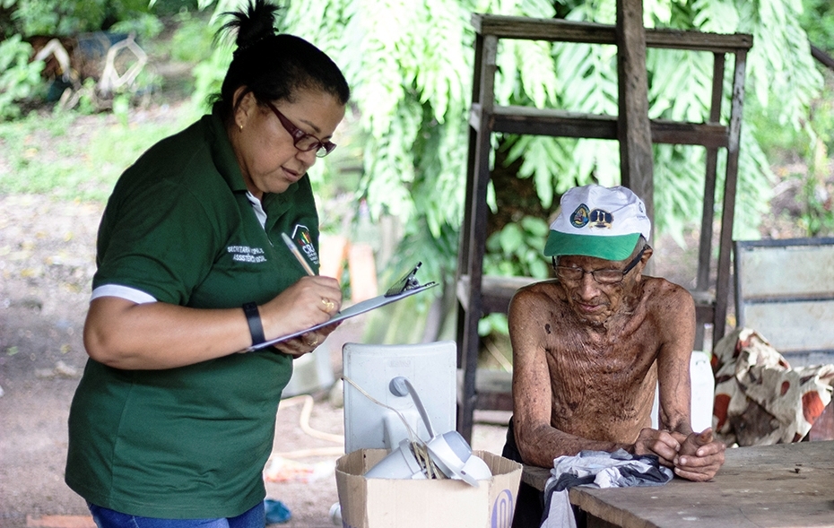 Projeto Ribeirinho Cidad�o resgata idosos abandonados