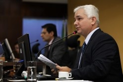 Continua suspensa licita��o em Colniza que descumpriu prazo legal