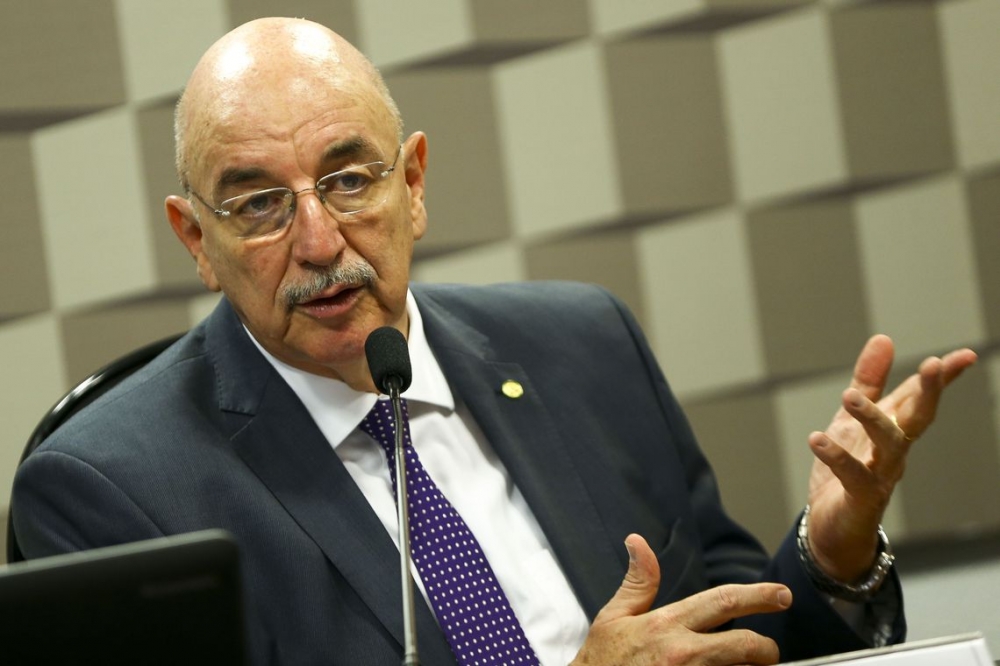 Para Osmar Terra, licen�a-maternidade deve ser de 1 ano