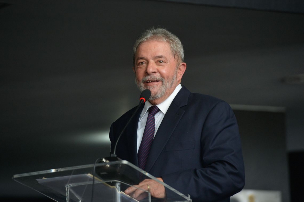 Lula fica em sil�ncio em depoimento � PF