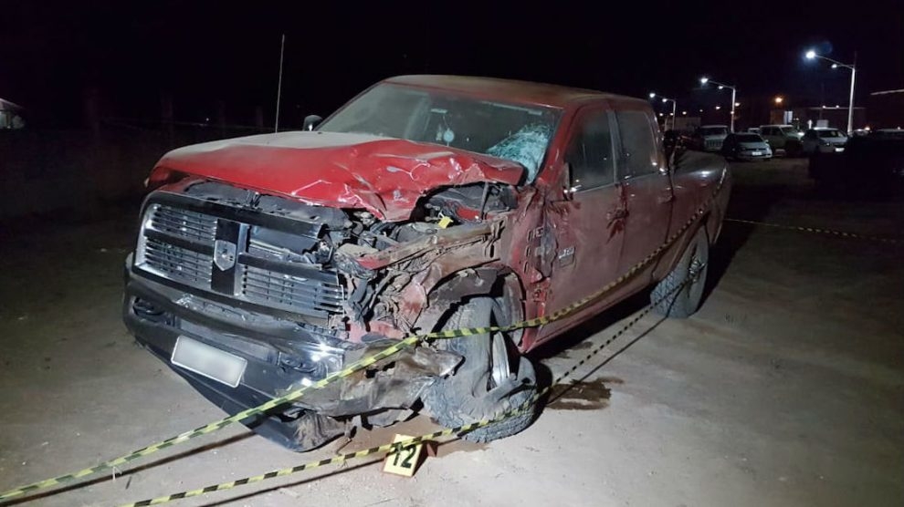 Violenta colis�o entre moto e caminhonete deixa um morto no Nort�o; motorista � preso
