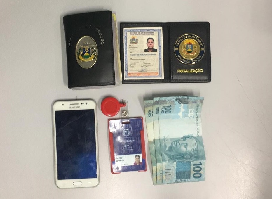  Agente de tributo estadual � detido em Aeroporto exigindo valor para libera��o de carga