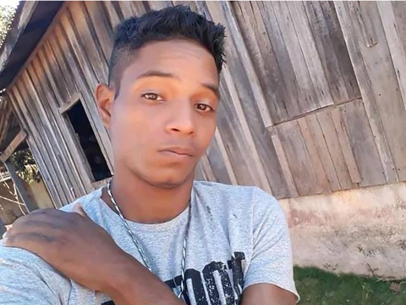 Idoso de 81 anos � encontrado morto e jovem suspeito do crime � agredido por moradores em Ju�na