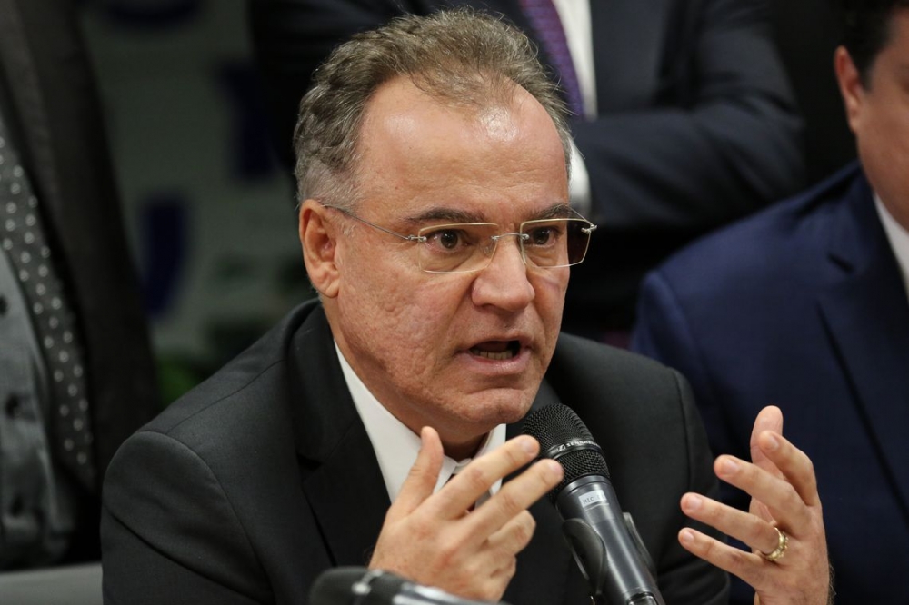 Leitura do parecer complementar da Previd�ncia est� marcada para hoje