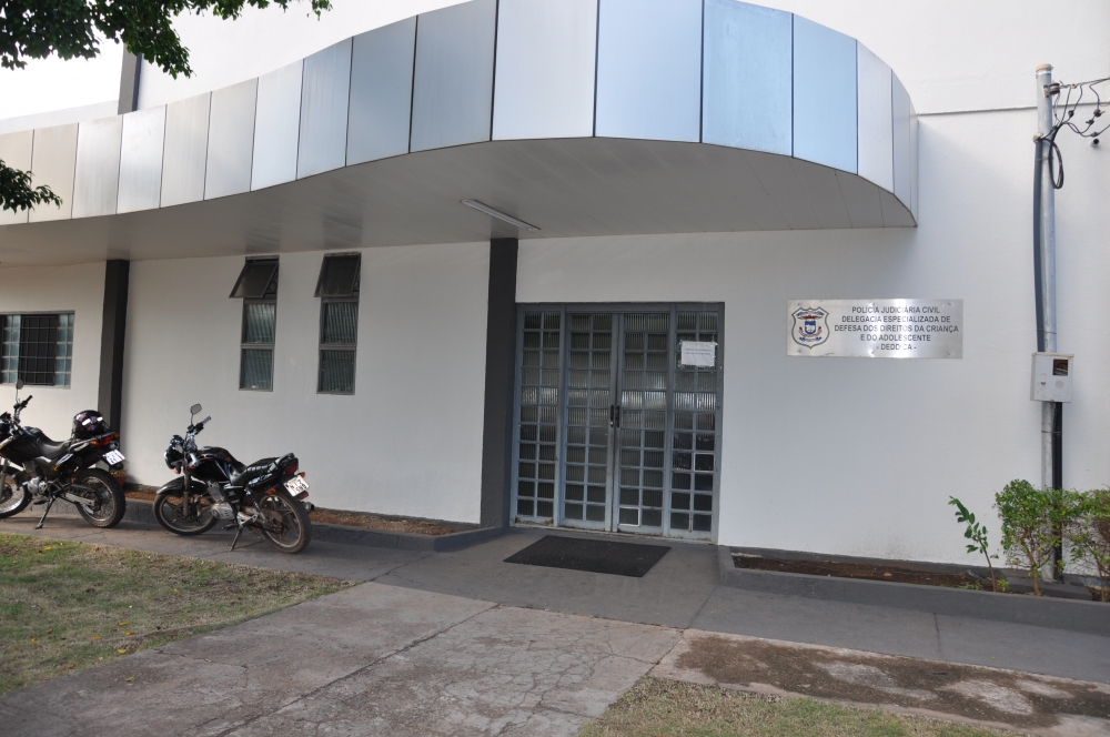  Pol�cia Civil prende madrasta por suspeita de envenenar menina de 11 anos, causando sua morte