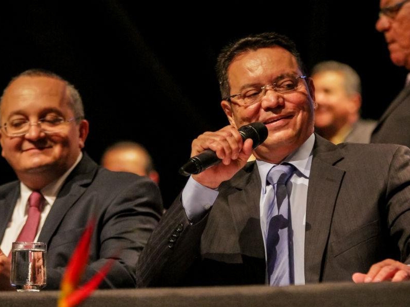 Mauro publica 'contrato secreto' de R$ 5,7 mi da era Taques com empresa da fam�lia Botelho