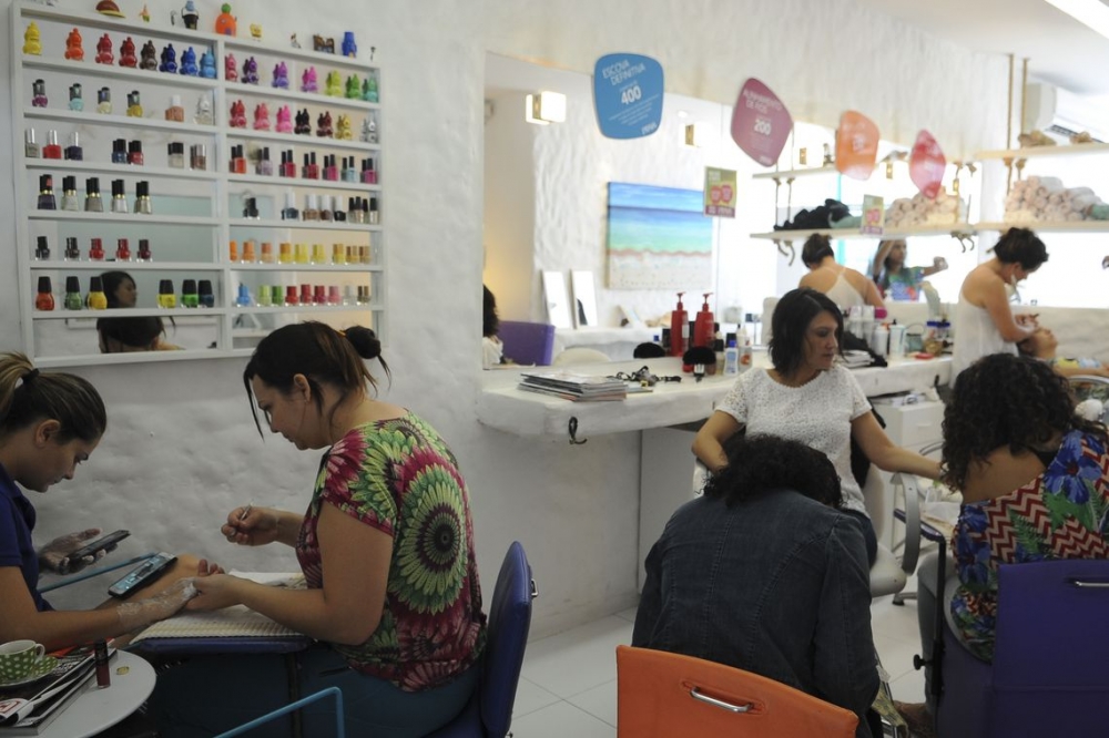 Volume de servi�os tem crescimento de 0,8% em outubro, diz IBGE